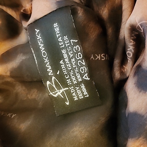 B. Makowsky Leather Hobo Bag - Picture 13 of 16